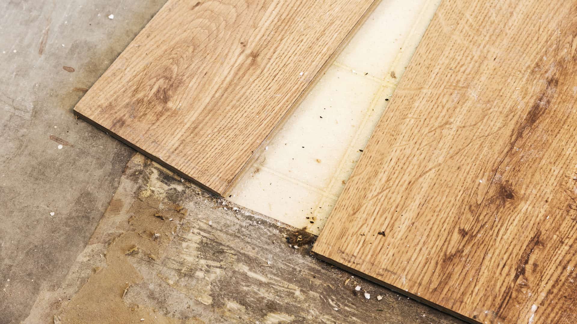 How To Remove Laminate Flooring Without Damaging It